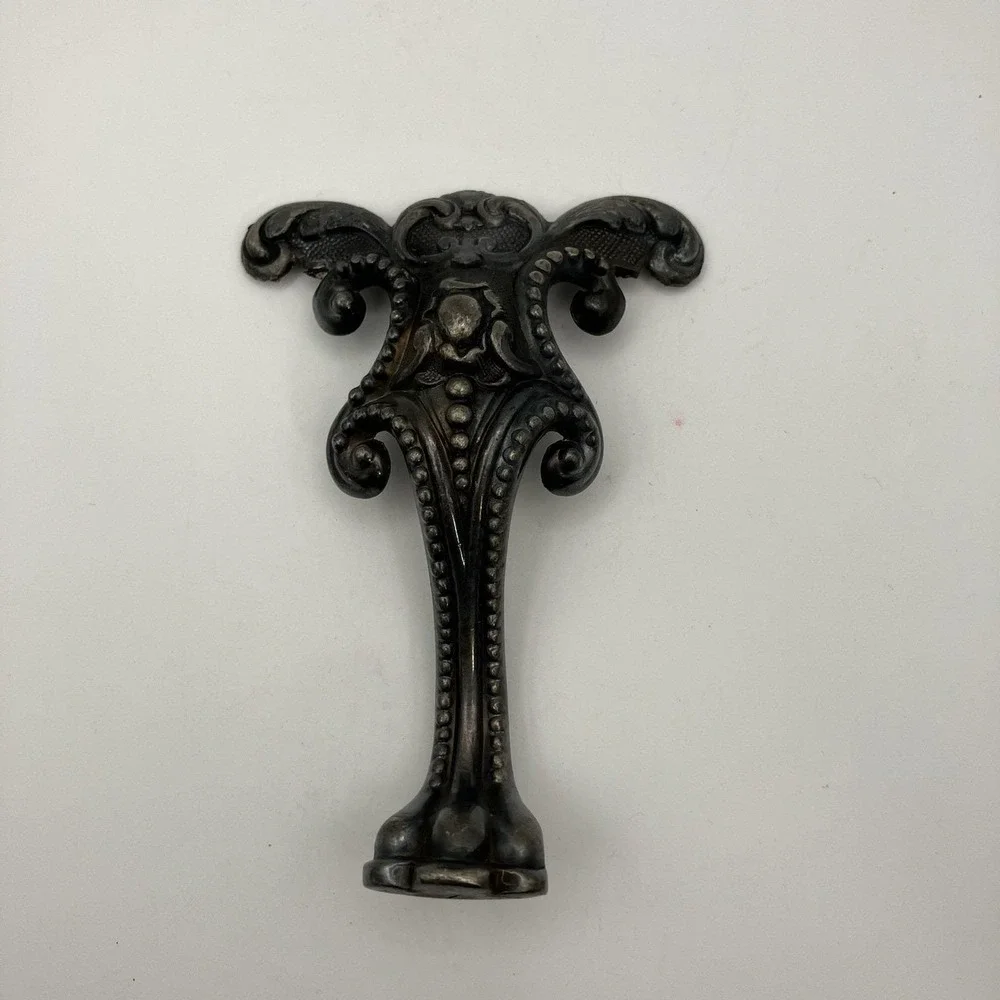 Set of 4 Vintage Winged Clawfoot Legs Cast Metal Replacement Hardware Salvage